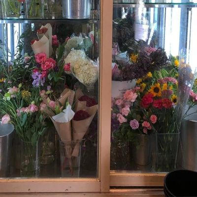 都过去了，花也隐了，梦也醒了，前路如何? 便摘也何曾戴?(图9)