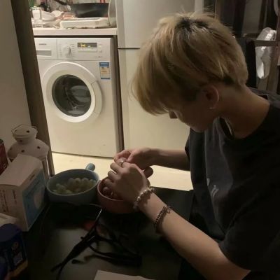 冬天有点冷，要和喜欢的人睡一个被窝。(图9)