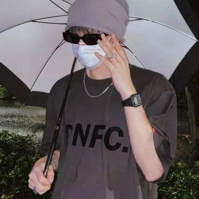 精选优质男头 | 攒够了失望就离开(图3)