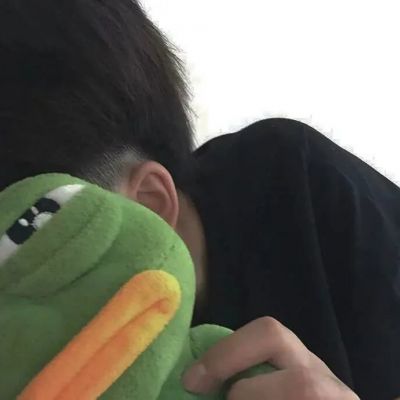 能笑到岔气的人当然能哭的悄无声息(图2)