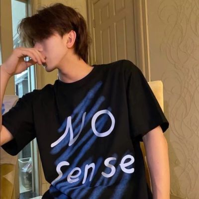 后来慢慢失去睡眠的资格，熬夜变成唯一的快乐。(图6)