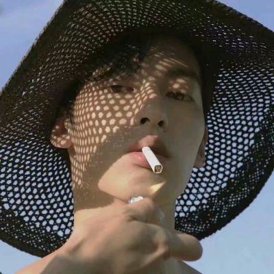 男头/.“假如我只是爱你 事情就简单得多 可是我想要你.”(图8)