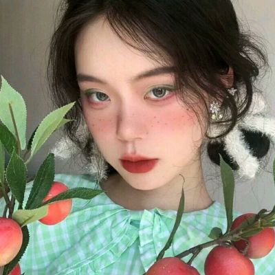 少女有她的裙摆，有她的浅浅笑脸(图5)