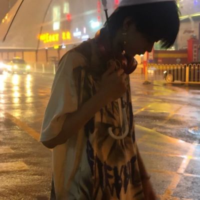 ins小清新文艺范男头你过安检必响 你个铁憨憨(图5)