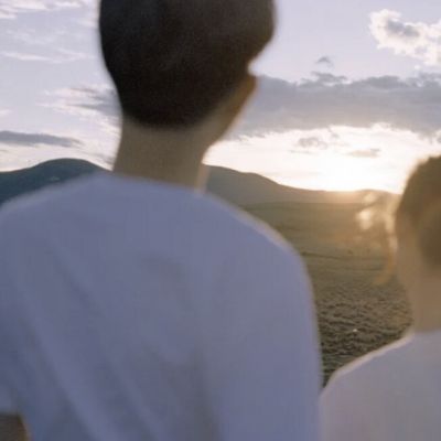 ins真人恩爱情头人间情事太俗不如一个人看日出(图5)