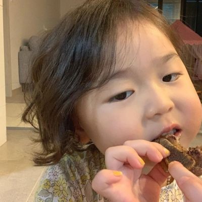 温温黄夏温萌娃头像 生活很讨厌，还好你够可爱。(图1)