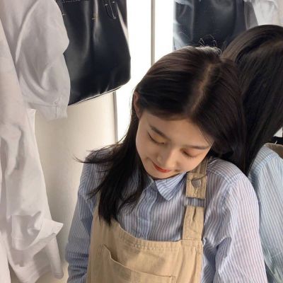 ins微信女头图他年纪大 图他不洗澡 图他三室一厅可以跑(图4)