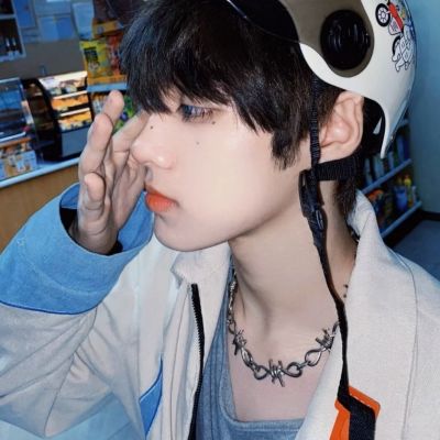 桉/封面自拍.礼貌拿(图3)