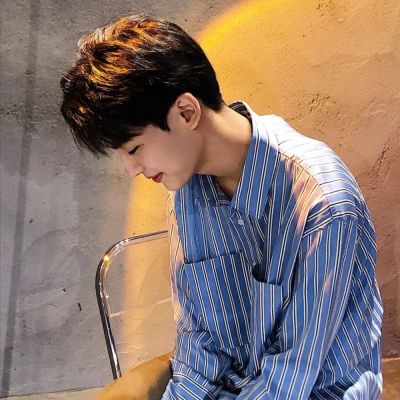 ins小清新文艺范男头喜欢一个人是藏不住的多喜欢几个就藏住了(图2)