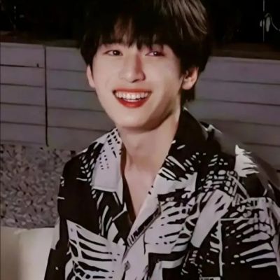 我是你的情有独钟，你又何尝不是我的满天欢喜