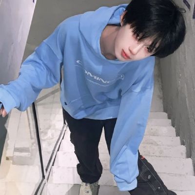 桉/封面自拍.礼貌拿(图6)