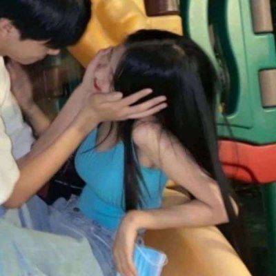 “你眼中有春与秋，胜过我见过，爱过的一切山川与河流。”(图10)