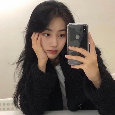 ins微信女头图他年纪大 图他不洗澡 图他三室一厅可以跑(图17)