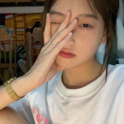 ins微信女头图他年纪大 图他不洗澡 图他三室一厅可以跑(图6)