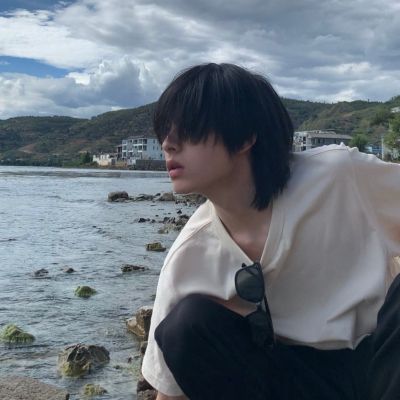 ins小清新文艺范男头少年圈住了我的手腕 我便圈住了我整个浪漫(图11)