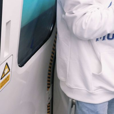 桉/封面自拍.礼貌拿(图10)