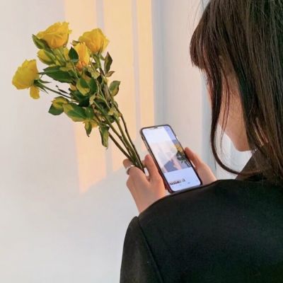 ins微信女头图他年纪大 图他不洗澡 图他三室一厅可以跑(图20)