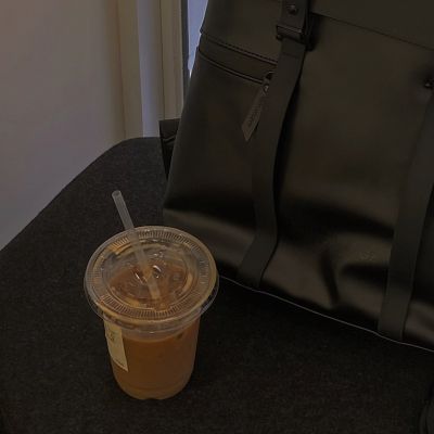 等到黑夜翻面之后，会是新的白昼；等到海啸退去之后，只是潮起潮落(图4)