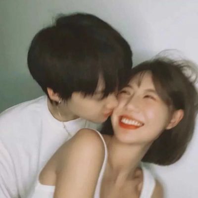 枯黄的梧桐落叶载着少年未曾落幕的心动(图1)