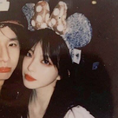 意境情侣头像 我带了一书包的零食，大家都可以吃，只有你可以吃完。(图6)