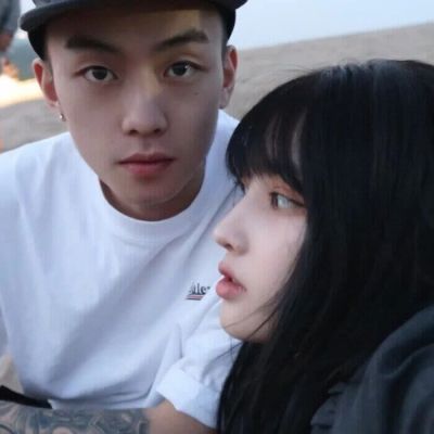 意境情侣头像 我带了一书包的零食，大家都可以吃，只有你可以吃完。(图4)