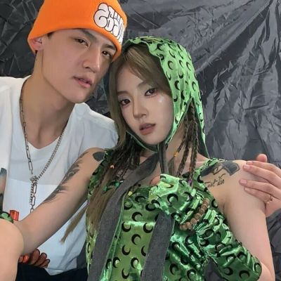 意境情侣头像 我带了一书包的零食，大家都可以吃，只有你可以吃完。(图8)