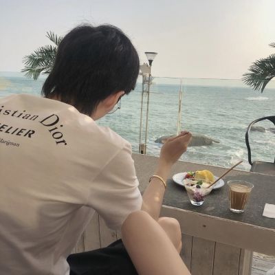 好奇怪 你跟谁都爱得轰轰烈烈 唯独跟我不合适＃从前苏(图7)