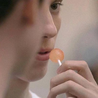 ＂成为你练爱途中的牺牲品是最让我委屈的一件事.＂(图2)