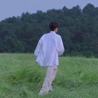 我等星辰落满怀，拼凑个未来有你。(图2)