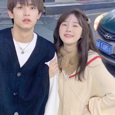 ins真人恩爱情头你是我枕边的书字字珍贵句句入心(图2)