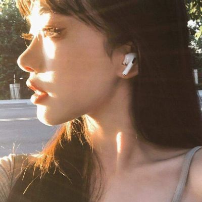 星星应该哈哈大笑，反正宇宙是个偏僻的地方。(图4)