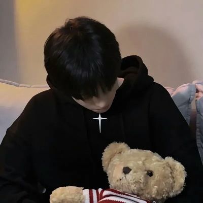 别想太多 谁陪在你身边你就好好爱谁(图1)