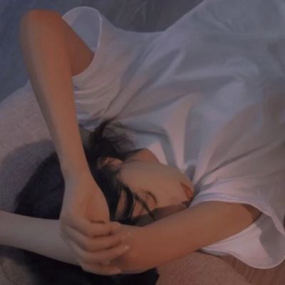 女生头像，“要跟让你快乐的人在一起啊，友情爱情都是喔”(图3)