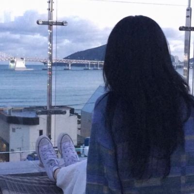 女生头像，“要跟让你快乐的人在一起啊，友情爱情都是喔”(图6)