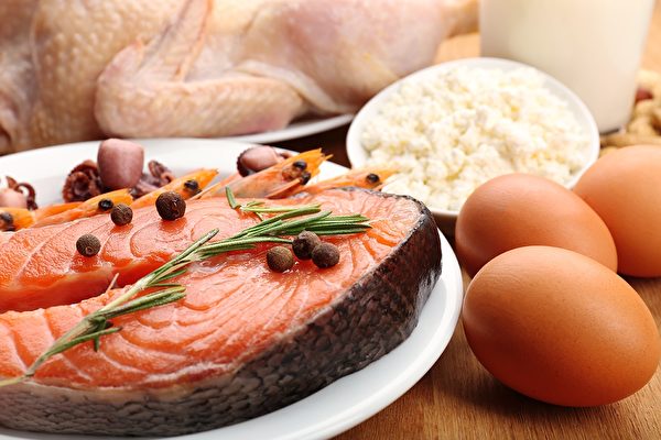 蛋白质吃太多肾功能会变差？肾脏病饮食怎么吃