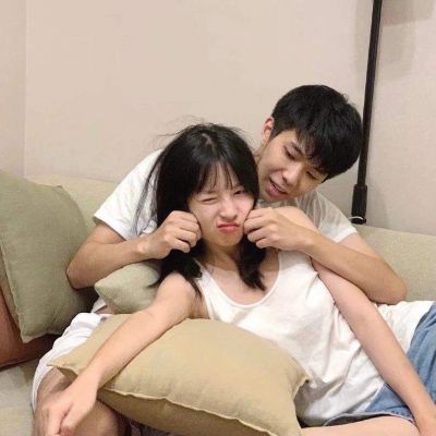 这个世界乱糟糟的，而你干干净净。可以悬在我的心上 ，做太阳和月亮(图14)