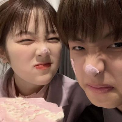 这个世界乱糟糟的，而你干干净净。可以悬在我的心上 ，做太阳和月亮(图2)