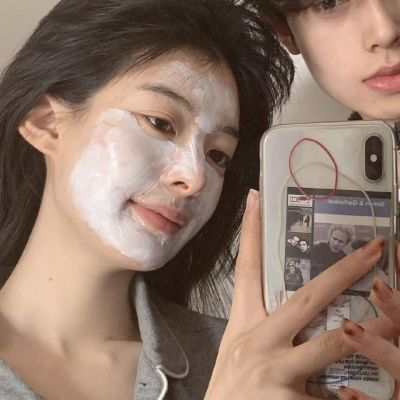 这个世界乱糟糟的，而你干干净净。可以悬在我的心上 ，做太阳和月亮(图17)