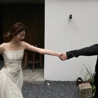 明灯三千，只愿你平安喜乐，岁岁年年(图1)