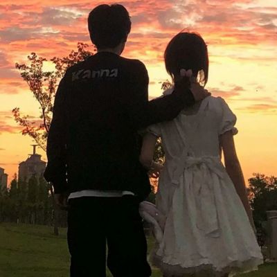 我还是喜欢你，像小时候吃辣条，不看日期(图1)