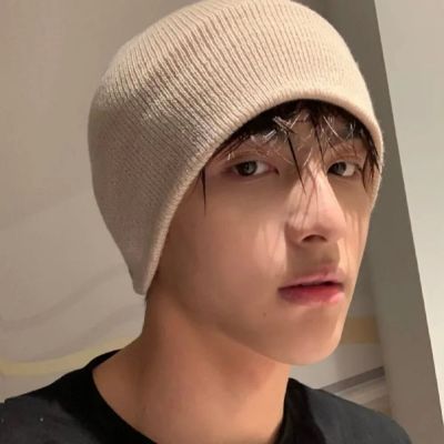 皮:高冷范男生头像［爱苒］(图2)