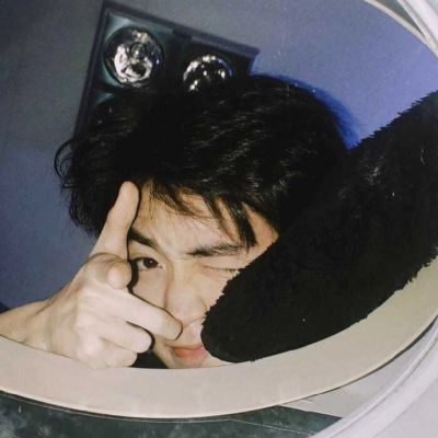 转头的那一瞬 撞上了你的眼神(图2)