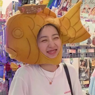 女生头像/他向我奔赴而来(图3)