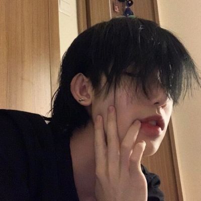 个性男头/回忆那么重，我怎么背的动。(图1)