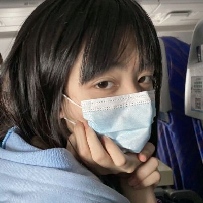 女头＼好像大家都去恋爱了，剩我一个人独立建立社会主义。(图6)