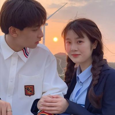 ins真人恩爱情头让我们红尘作伴吃的白白胖胖(图2)