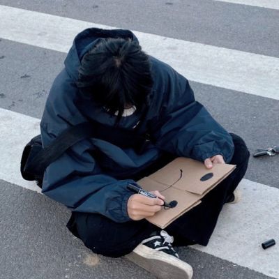 ins小清新文艺范男头做自己的宇宙不开心就摇摇头(图1)