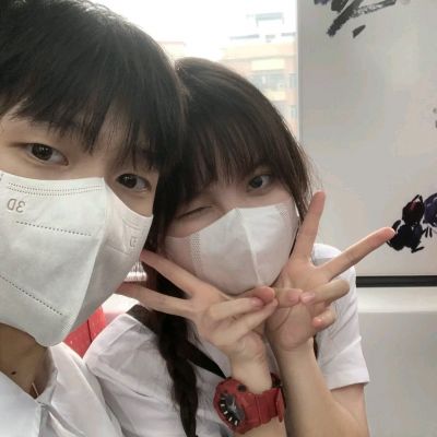 情侣头像「“你是我漫长人生里的无可替代”」(图1)