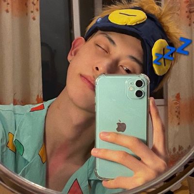 ins男生头像超酷高冷成熟(图16)