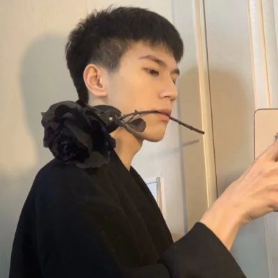 我困在这该死的情绪出不来了.(图1)